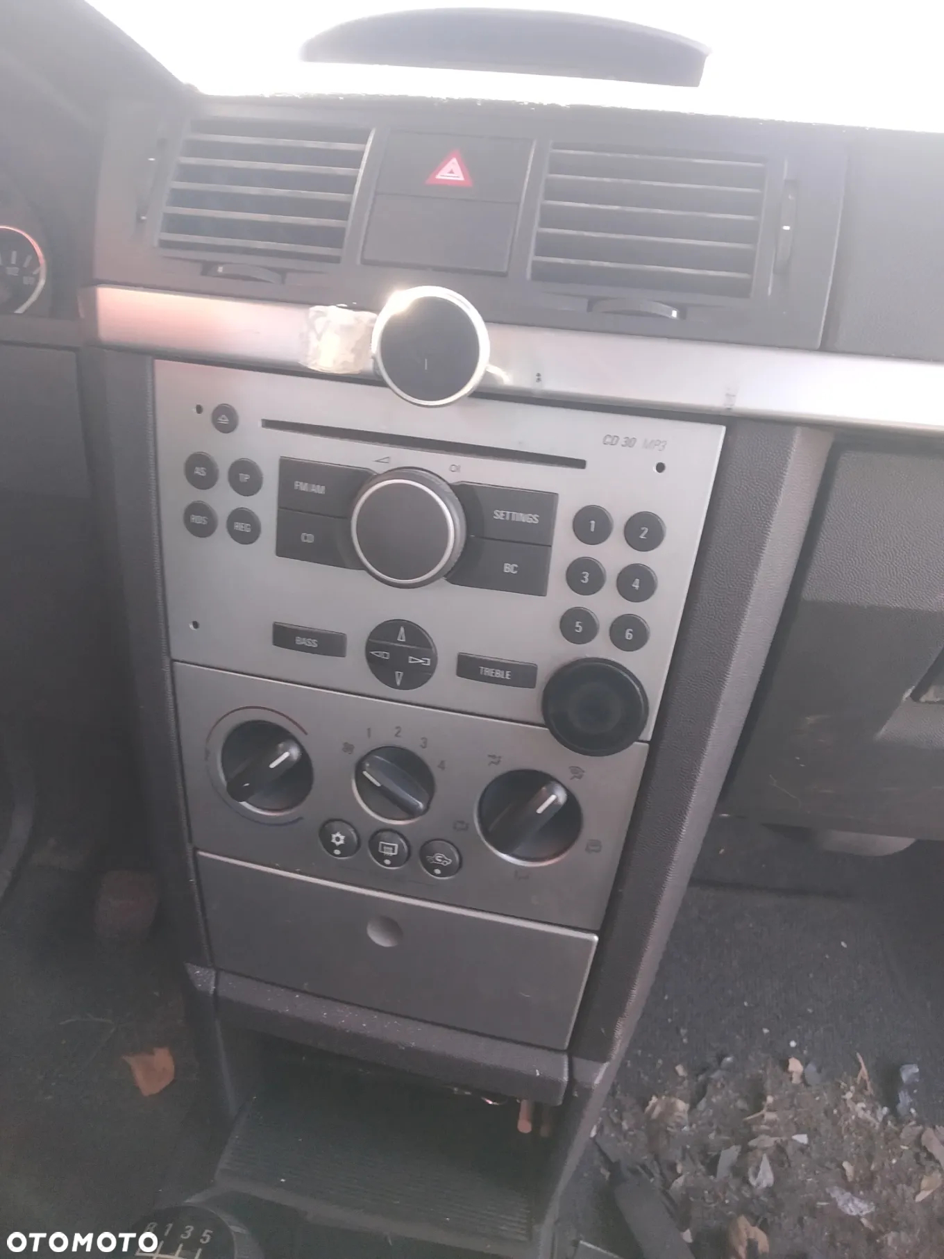 OPEL MERIVA A  02 - 05 1.4 Z14XEP - KLAPKA WLEWU PALIWA Z20R - 24