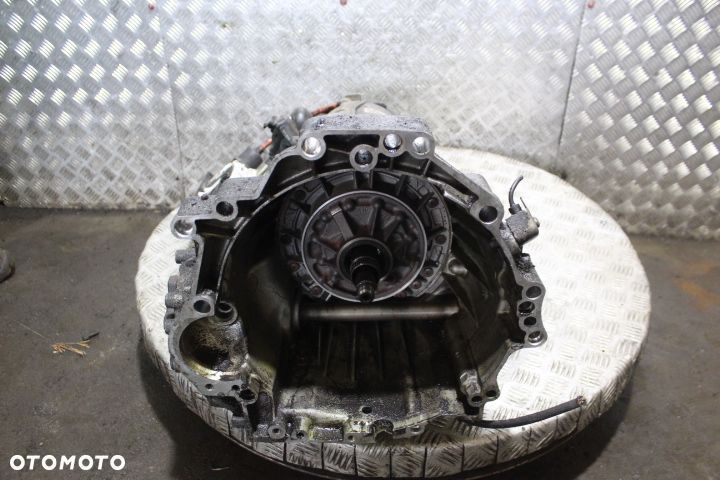 SKRZYNIA BIEGÓW AUTOMAT AUDI A6 C6 3.0TDI - 1