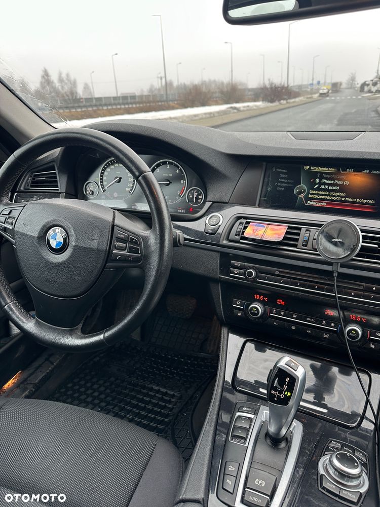 BMW Seria 5 525d xDrive - 5