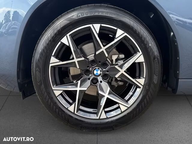 BMW X1 xDrive23i AT MHEV - 12