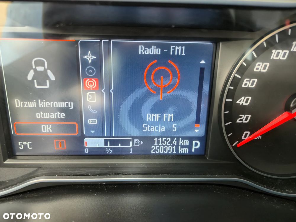 Ford Mondeo 2.0 TDCi Titanium - 23