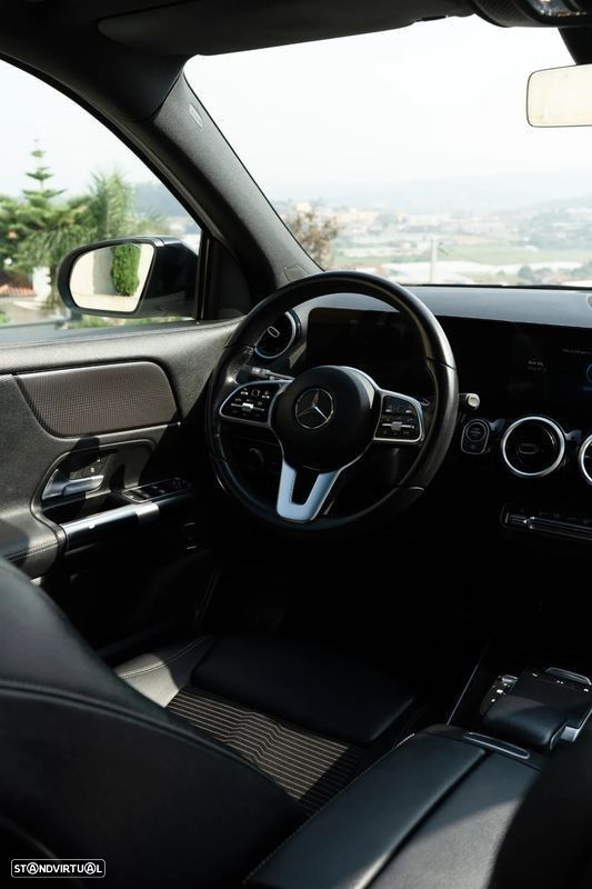 Mercedes-Benz GLA 180 d - 13