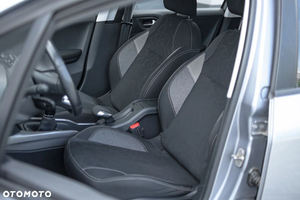 Peugeot 2008 1.2 Pure Tech Active - 17