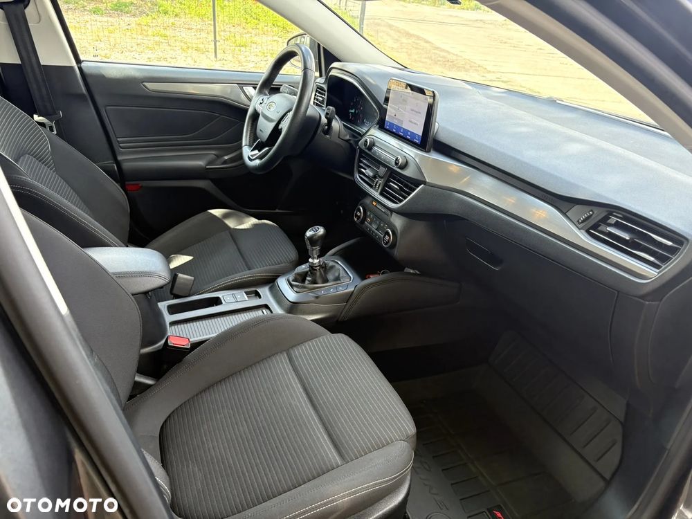 Ford Focus 1.0 EcoBoost mHEV ST-Line X - 26