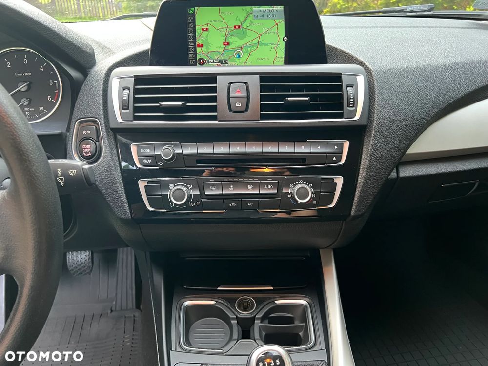 BMW Seria 1 118d Edition Metropolitan - 11