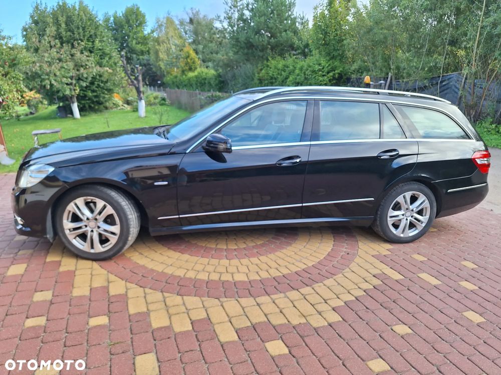 Mercedes-Benz Klasa E 250 CGI BlueEff Avantgarde - 7