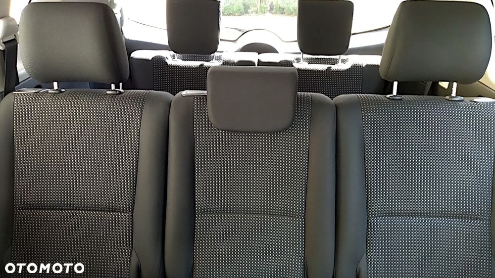 Toyota Corolla Verso 2.2 D-CAT DPF Sol - 12