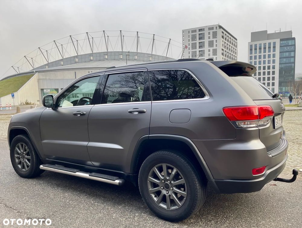 Jeep Grand Cherokee - 12