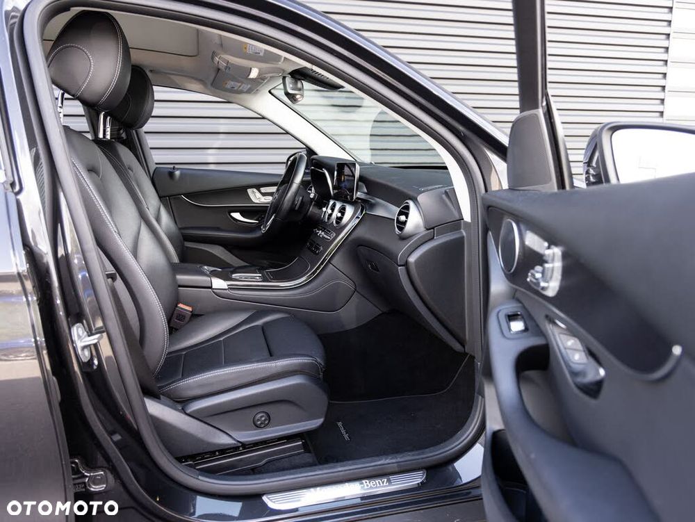 Mercedes-Benz GLC 300 4Matic 9G-TRONIC - 12