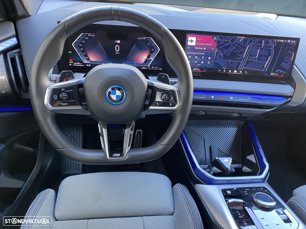 BMW X3 30 e xDrive Pack M Desportivo — fotografia 6