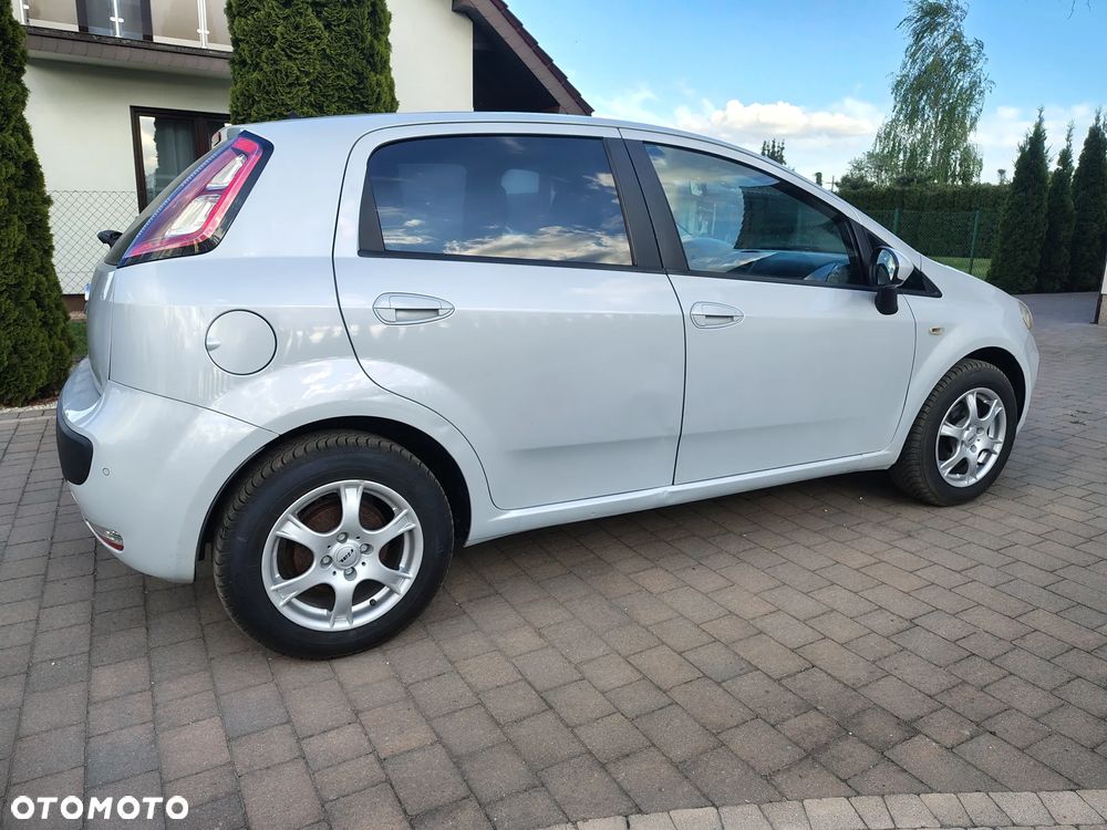 Fiat Punto 1.2 8V - 10