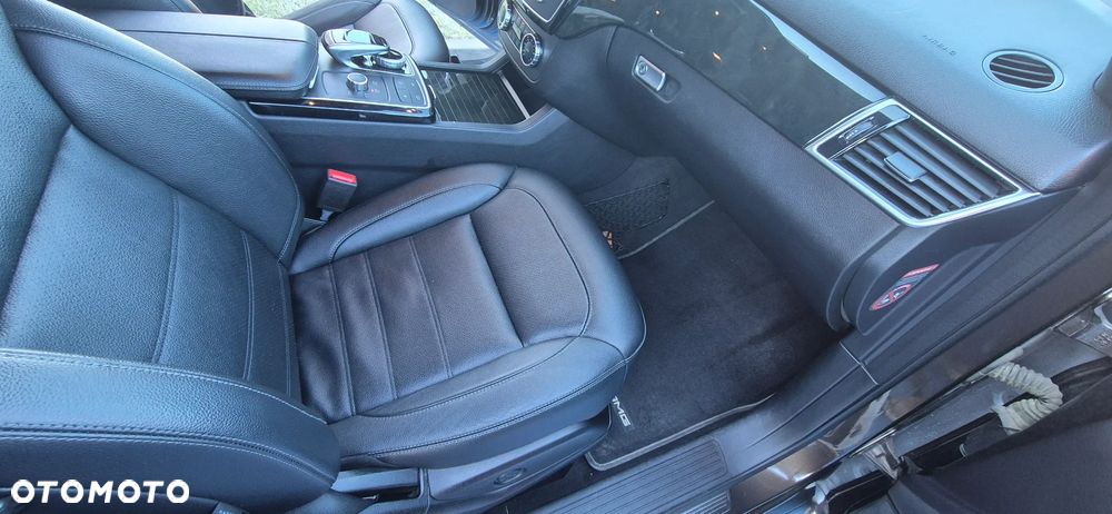 Mercedes-Benz GLE - 18