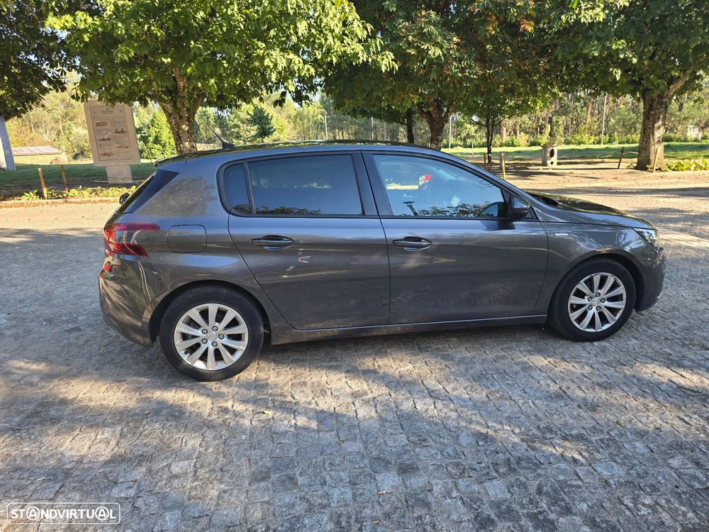Peugeot 308 1.2 PureTech Style - 12