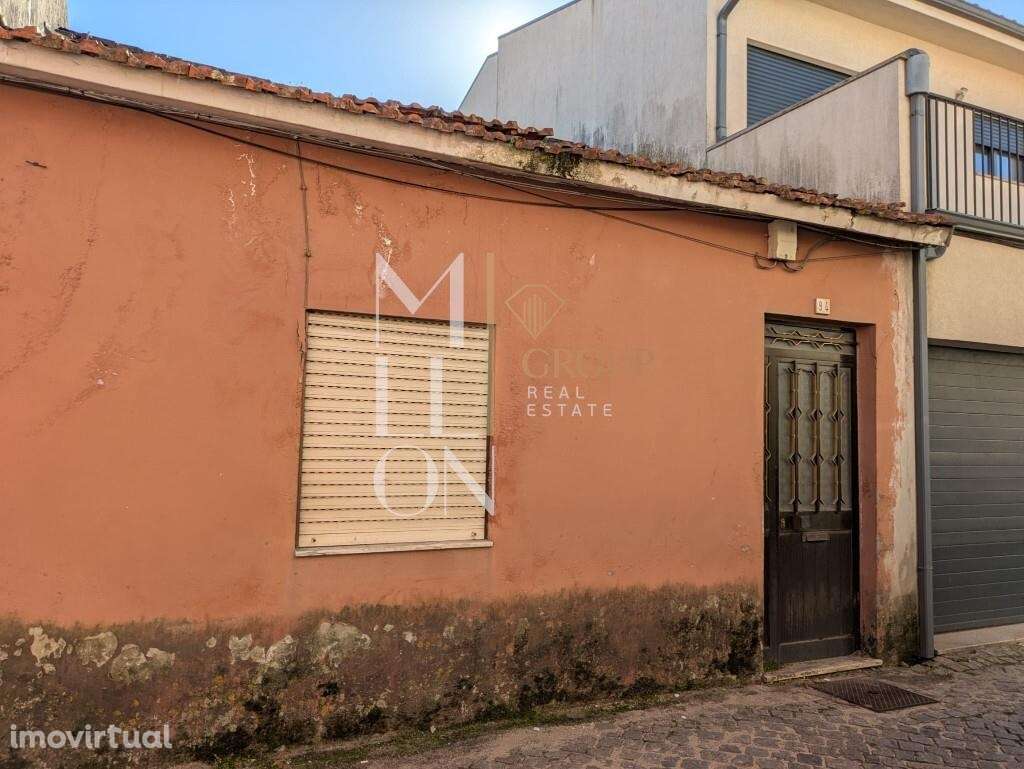 Oportunidade Única – Casa para Remodelação com Projeto Aprovado! - Grande imagem: 3/15