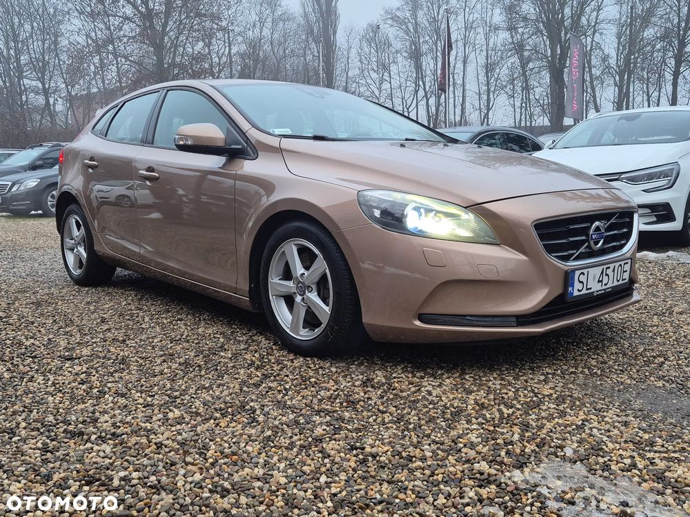 Volvo V40 D3 Momentum - 6