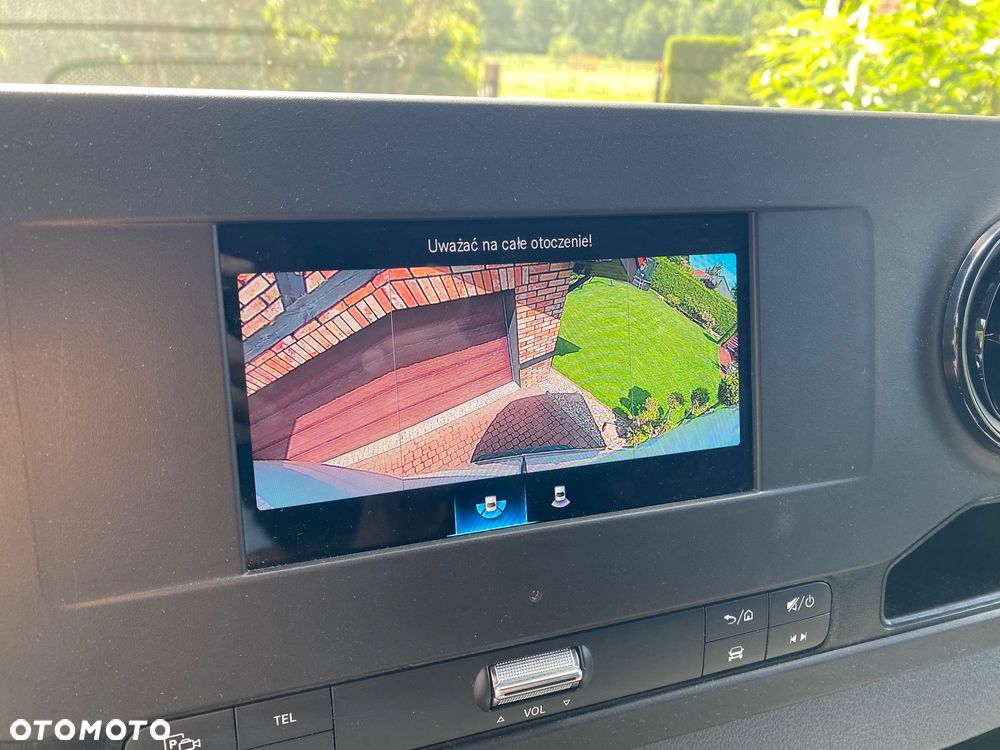 Mercedes-Benz SPRINTER 319 L3H2 - 18