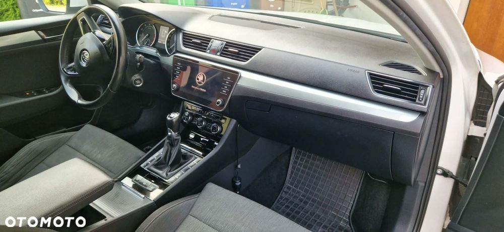 Skoda Superb 1.8 TSI Ambition - 15