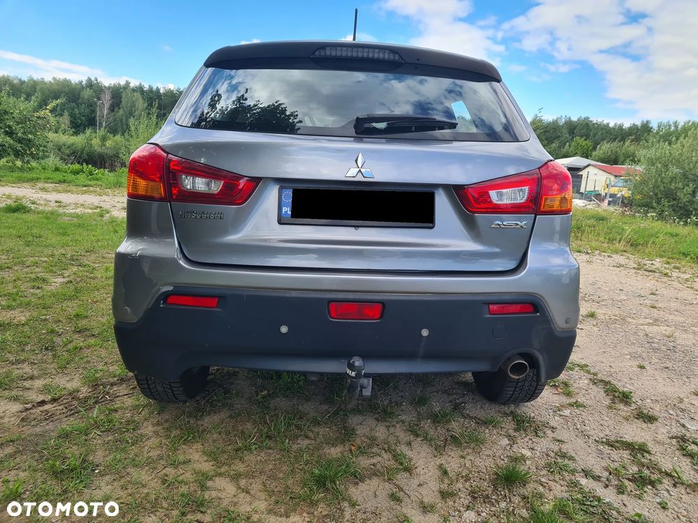 Mitsubishi ASX - 9