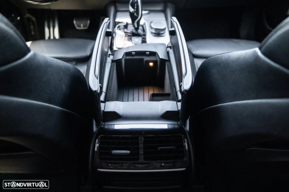 BMW 530 e iPerformance Pack M - 27