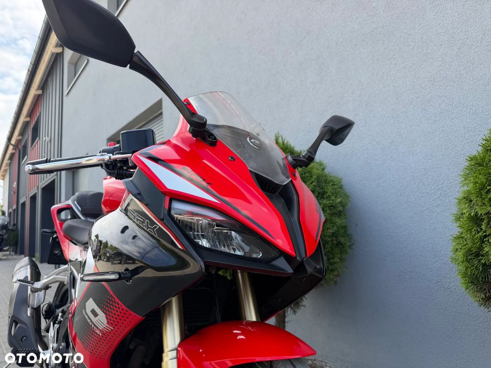 QJMOTOR SRK 125R - 21