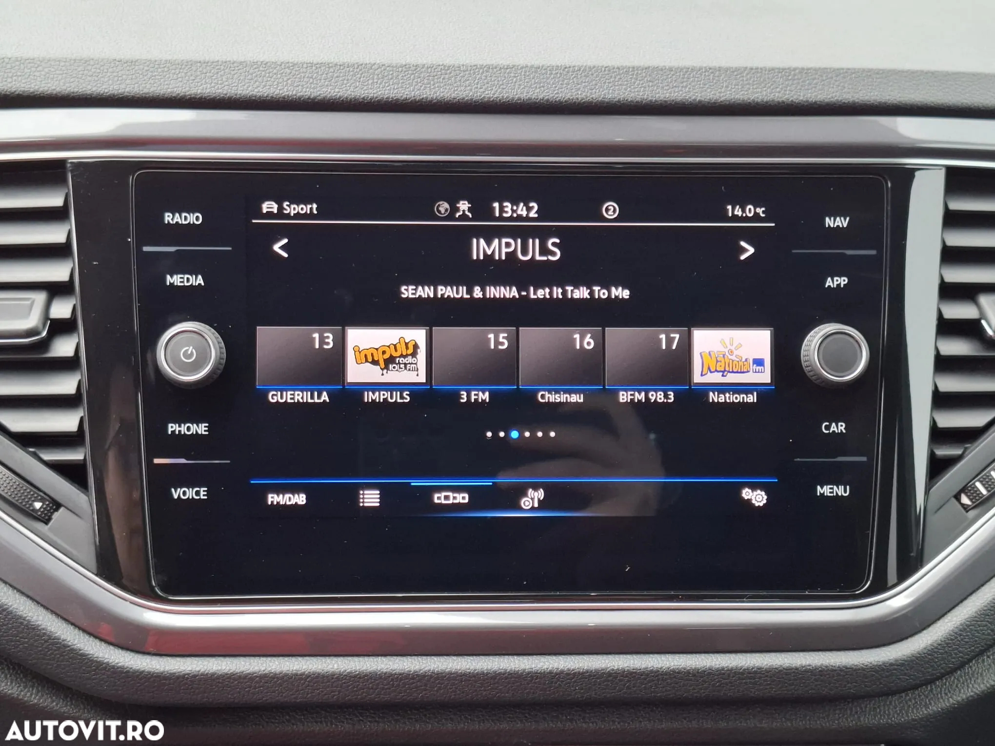 Volkswagen T-ROC 1.5 TSI DSG Sport - 29