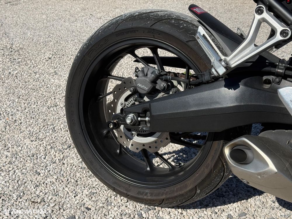 Honda CB 650 F full extras - 7