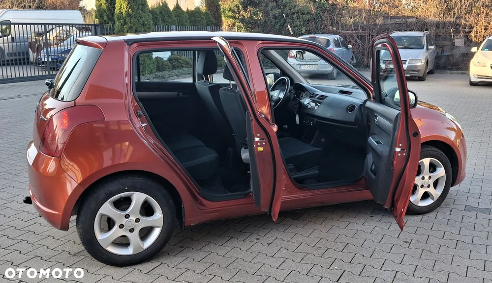 Suzuki Swift 1.5 Comfort - 25