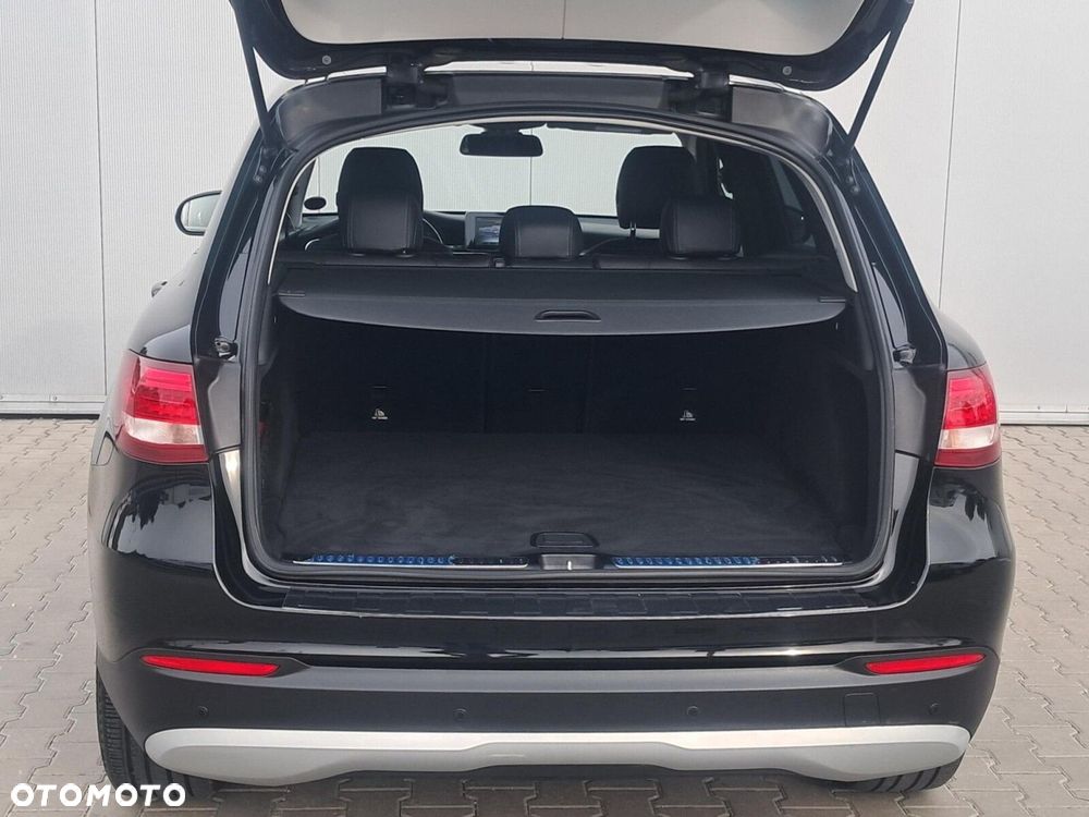 Mercedes-Benz GLC 250 4-Matic - 23