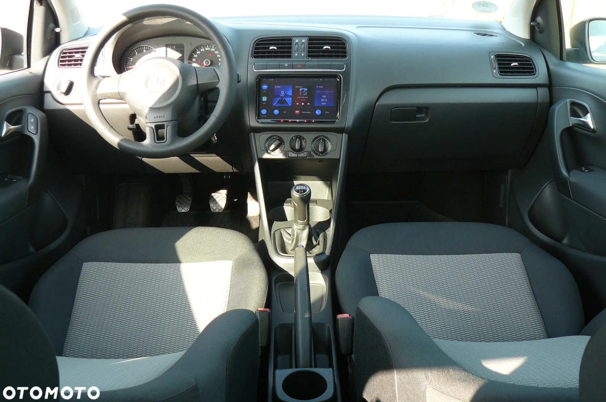 Volkswagen Polo - 15