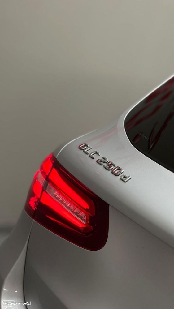 Mercedes-Benz GLC 250 d 4Matic 9G-TRONIC AMG Line - 31