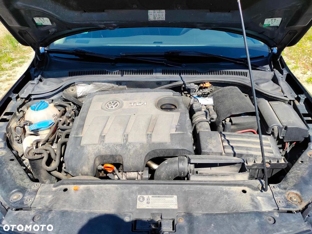 Volkswagen Jetta 1.6 TDI DPF Comfortline - 10