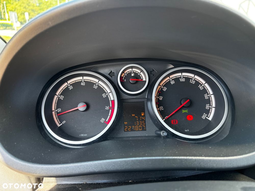 Opel Corsa 1.2 16V Enjoy - 6