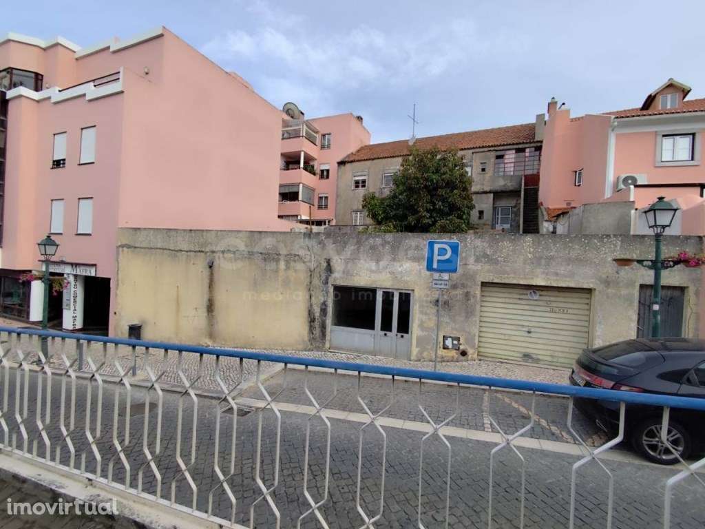 Edifício com Viabilidade de Expansão Vertical a 200m do Convento de... - Grande imagem: 5/16