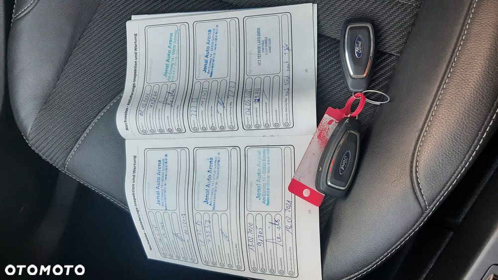 Ford Kuga 1.5 EcoBoost 2x4 Titanium - 36