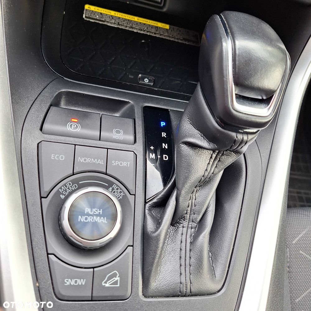 Toyota RAV4 - 8