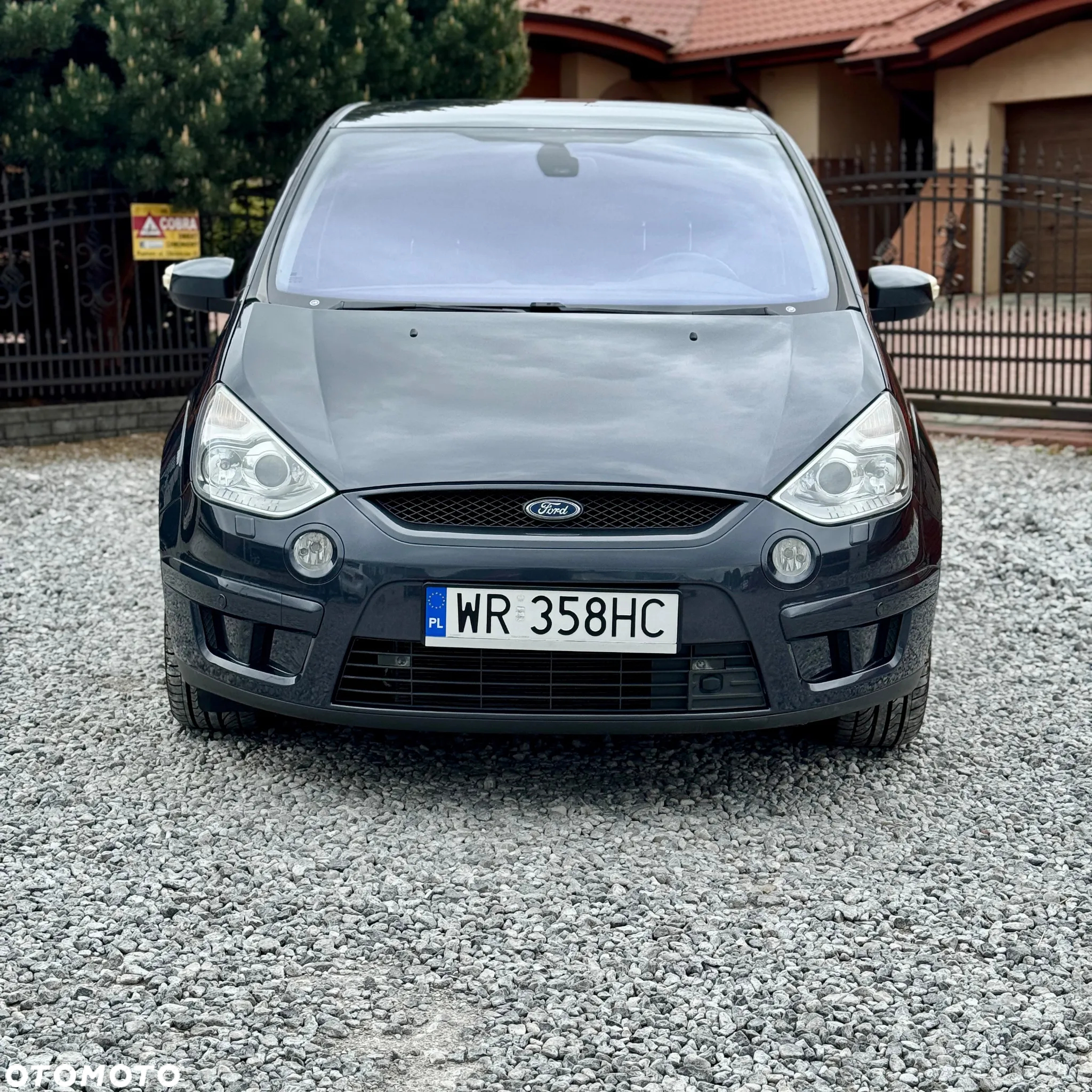 Ford S-Max - 10