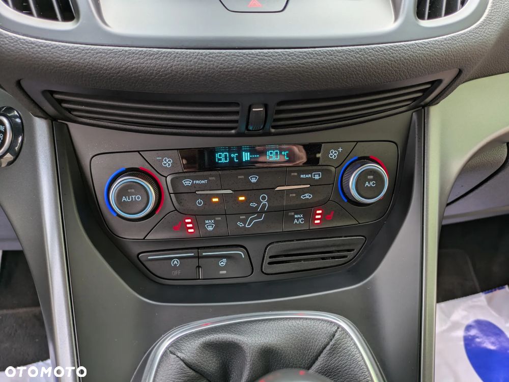 Ford Kuga 1.5 EcoBoost 2x4 SYNC - 33