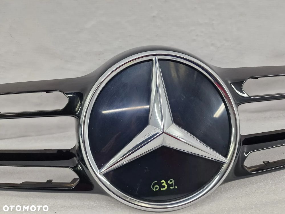 MERCEDES GLC W253 LIFT 19- ATRAPA / GRILL PRZEDNI PRZÓD + ZNACZEK / LOGO CZARNY , NR A2538883000 / A2538883200 , NR AUKCJI GL639 - 4