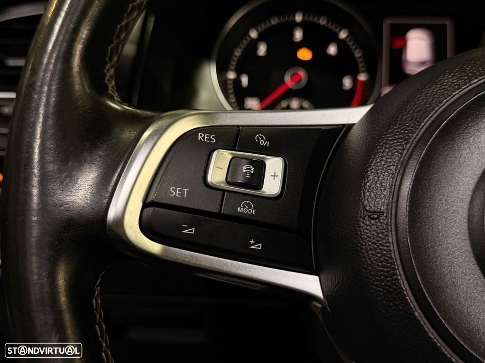 VW Golf 2.0 TDI GTD - 29