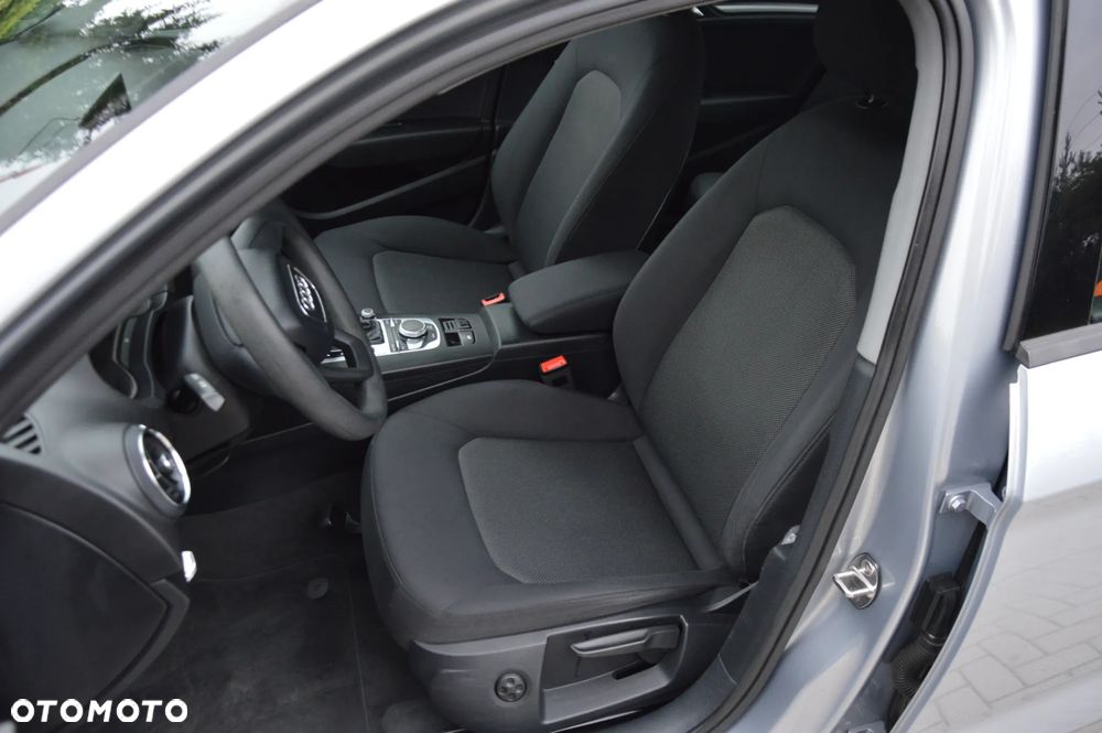 Audi A3 Limousine 2.0 TDI S tronic sport - 9