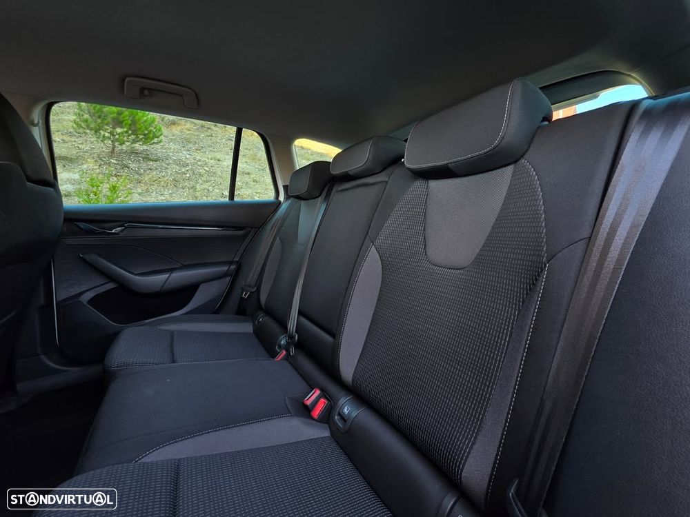 Skoda Octavia 2.0 TDI Style - 7