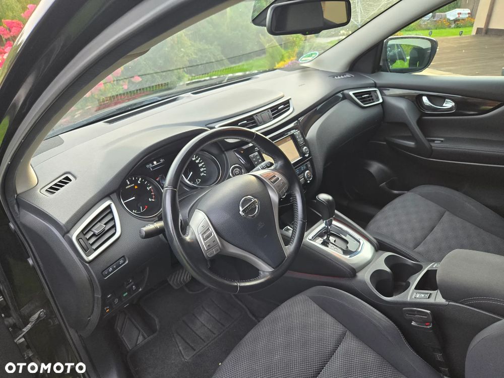 Nissan Qashqai 1.6 DCi N-Connecta Xtronic - 29