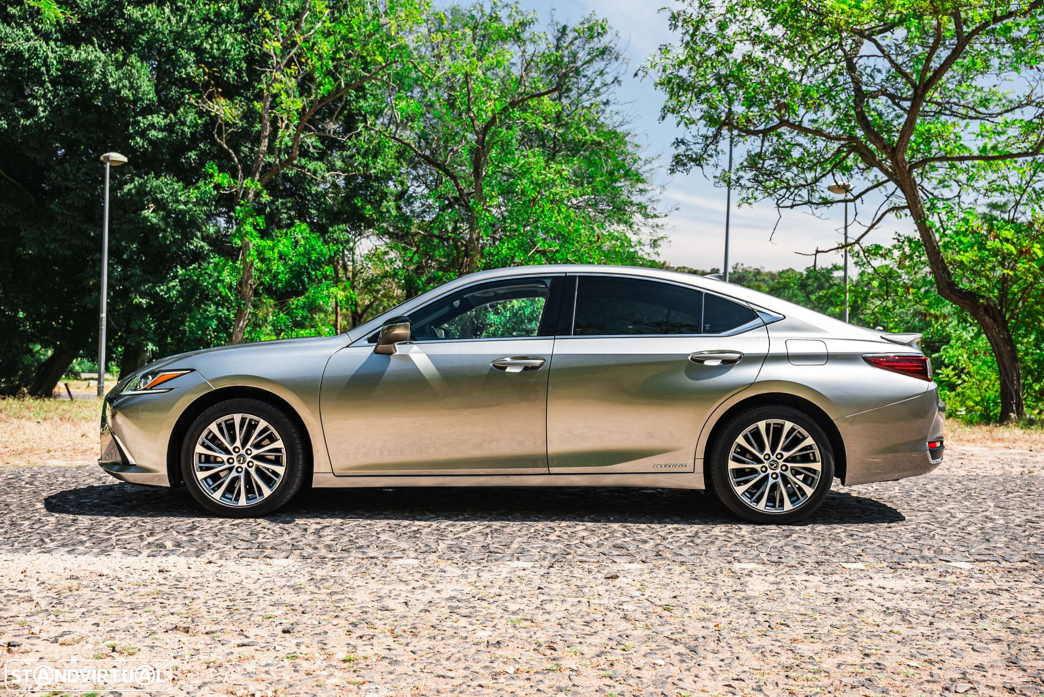 Lexus es-300h Special Edition - 3