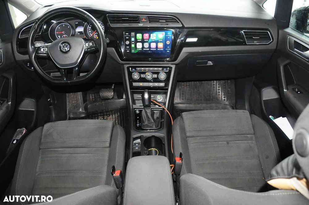 Volkswagen Touran 2.0 TDI DSG Highline - 7