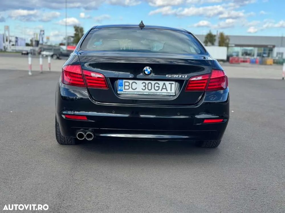 BMW Seria 5 530d xDrive - 25