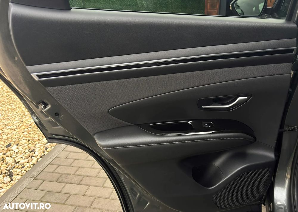 Hyundai Tucson 1.6 T-GDi HEV 2WD Select - 26