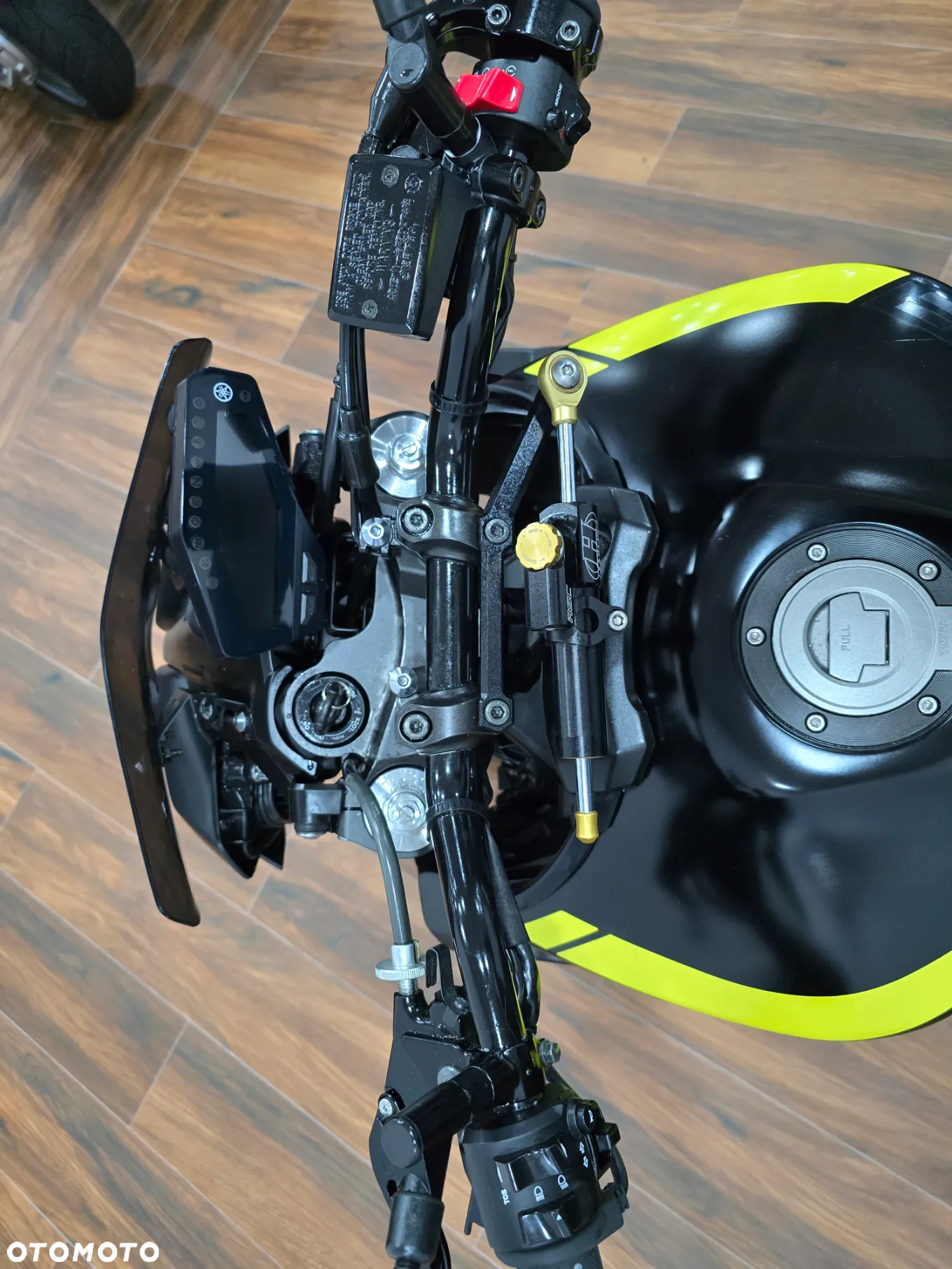 Yamaha MT - 9
