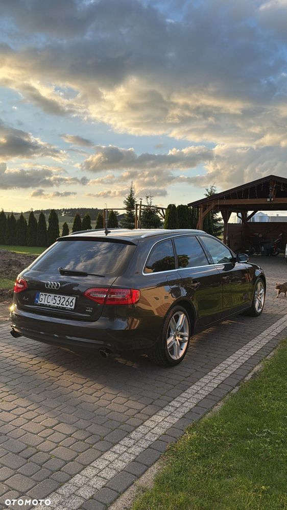 Audi A4 Avant 2.0 TDI Quattro S tronic - 10