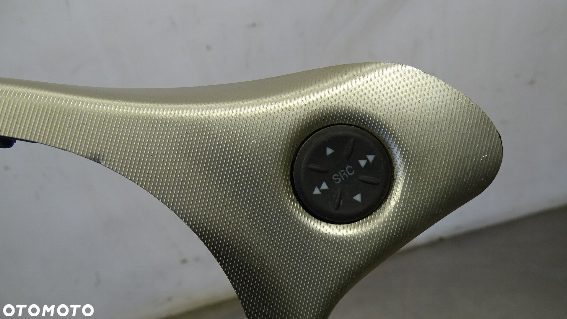 MULTIFUNCKJIA KIEROWNICY ALFA ROMEO 159 1.9JTD - 4