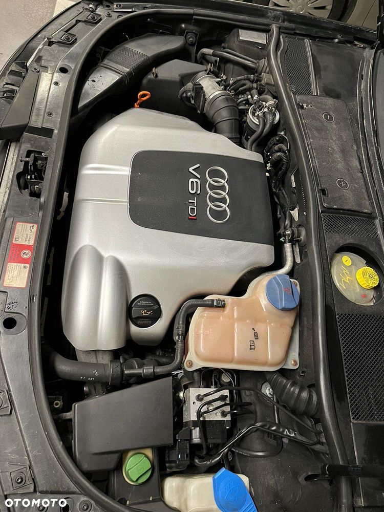 Audi A6 Allroad 2.5 TDI Quattro - 17